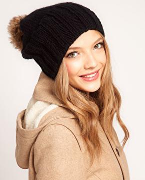 Καπέλο με πομπώ από φυσική γούνα για ρωσικό χειμώνα