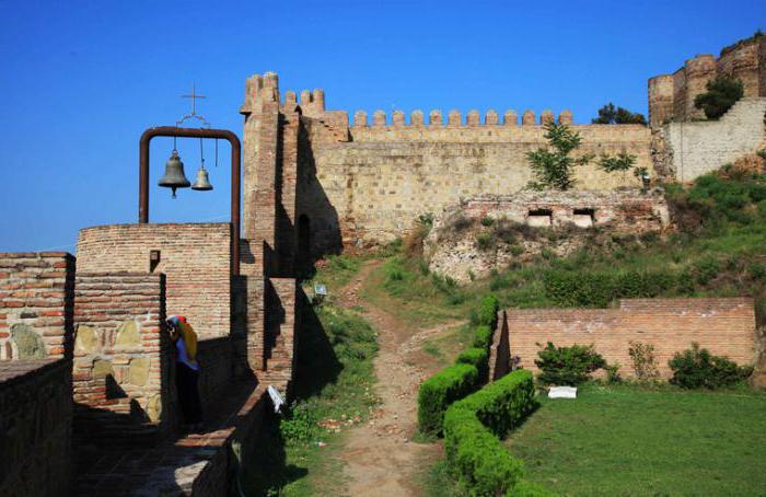 Φρούριο Narikala (Παλιά Τυφλίδα, Γεωργία): πώς να φτάσετε εκεί, περιγραφή